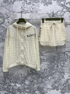 2024 Luxury merk Women Lace Patchwork Shirt met mini -shorts Twee stukken Sets Fashion Outfits Women Long Sleeve Hooded Jacket Tracksuits
