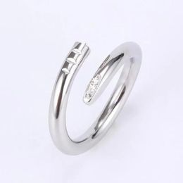2024 Luxe klassieke nagelringontwerper Ring Fashion Mode unisex manchet ring paar Bangle Gold Ring Jewelry Valentijnsdag cadeau Q7