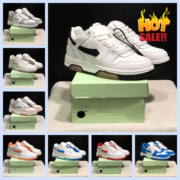 2024 Zapatos casuales de diseñador de lujo Fuera de la zapatilla de deporte de la oficina Lujo para caminar Hombres Mujeres Entrenadores Blanco Gris claro Negro Azul marino Panda Oliva Vintage Deportes desgastados