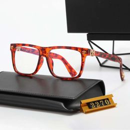 2024 Luxus-Designer-CH-Sonnenbrille für Männer und Frauen, verchromte Brillengestelle, neue quadratische, flache Gläser, klassische Mode, optisches Herz-Brillengestell, Herren-Unisex-Brille QZ9Z