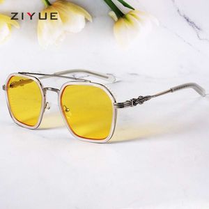 2024 Designer de luxe CH Lunettes de soleil pour femmes Chromes Lunettes Frames Mens Tiktok Metal Fashion Grosted Flat Lens Care Caxe Cadre Carie Mada