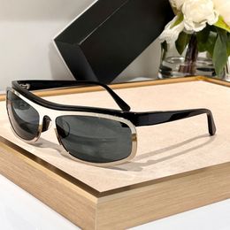 2024 Diseñador de lujo Gafas de sol de cristal Hombres para mujeres Clásicos Playa Sombreado Protección UV Gafas Gafas con caja