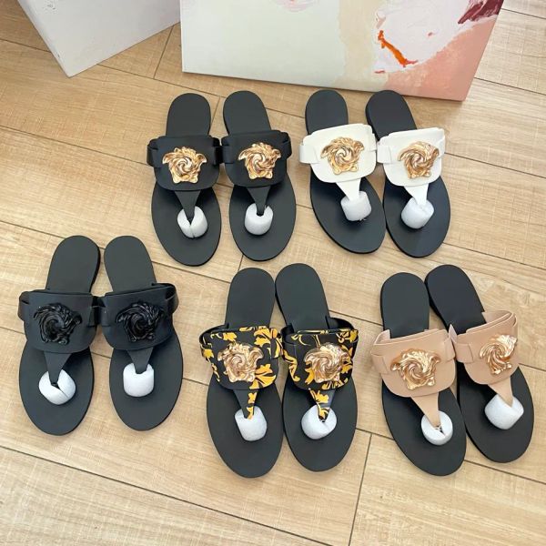 2024 Luxury Designer Flip Flops Sandal Mules Sliders Womens New Flat Outdoors Fashion Casual Shoe Black Summer Sexy Loafer Slippers Men Place Pool White Slide Lady