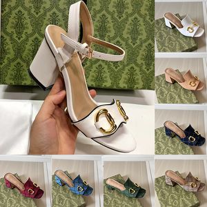 2024 Luxury Designer Sandales High Mid Talons basses Femelles Sandale Fashion Fashion Luxury Cuir Casual Summer Summer Slippers Platform Plateforme Mules Claquettes