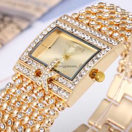 2024 Luxury Diamond incrusté Watch à la mode Broadband Broadband Broadband Bracelet Tempérament haut de gamme bijoux