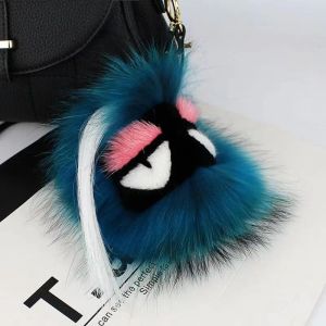 2024 luxe FEN Fluffy Karl Echt Wasbeer Bont Pompom Monster Bag Bugs Charm Sleutelhanger Pluche Sleutelhanger Lederen Kwastje Pompom DI