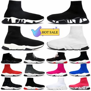 2024 Luxury Graffiti Mens Designer Chores de chaussettes Boots Boots Trainer Black Blanc Red Vpeses 2.0 Clear Sole Running Socks Designers Platform Loafers Sneakers Womens 1 1