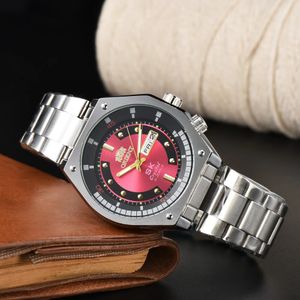 Montre à Quartz de luxe pour hommes, avec 3 aiguilles, horloge de marque européenne supérieure, bracelet en acier, montre pour hommes, 2024