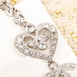 2024 Orecchino pendente con ciondolo di qualità di lusso a forma di cuore con diamante in argento placcato con scatola per francobolli PS3752A