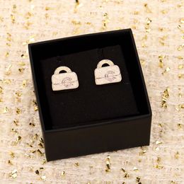 2024 Luxe kwaliteit charme drop oorr earring hangslot vorm met diamant in 18k goud vergulde hebben postzegelbox ps3660b