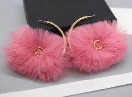 2024 Pendiente de gota con dije de calidad de lujo con diseño de broche en color rosa con caja de sello PS3872A