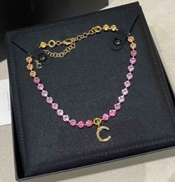 Collier pendentif à breloques de qualité de luxe, avec diamant scintillant coloré, plaqué or 18 carats, avec boîte à timbres, PS3352B, 2024