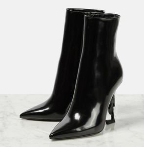 2024 Marca de invierno de lujo Opyum Botas para mujer Tacón Negro Beige Piel de becerro Punta puntiaguda Martin Botines Lady Tacones altos Vestido de fiesta Tobillo EU35-43 con caja