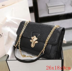 2024 Luxury Women's Men's Tote Tote Designer Woman Woman Fashion Famme Famme Original Small Wallet Free Card Pockets Hands Sac à main Sac