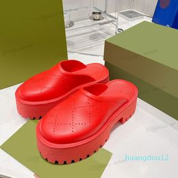 2024 Luxurys Designers Sandales pour hommes Femmes Classic Floral Brocade Slides Flats Cuir Rubber Platform Flip Flops Gear Highs Qua