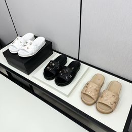 2024 Luxurys Designers Sandals Slippers Sandal Sandal Sandal Sandal Tlip Flops Loafers Chauss