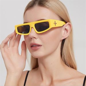 Lunettes de soleil miroir pour hommes et femmes, pare-soleil général, vente en gros, nouvelle marque de mode, luxe UV400, 2024
