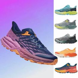 2024 MANNEN RUNNINGSSCHOENEN CLIFTON 9 Bondi 8 SpeedGoat 5 Women Designer Outdoor Sneakers Triple Harbor Mist Haze Shifting Sand Carbon X3 Casual schoenen Trainers Runners