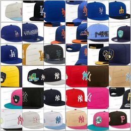 2024 Baseball masculin Cap Gorras Bones Caps de luxe Caps beige mix couleur pic de chapeau réglable en gros chapeaux Snapback New York Golf Visor Sport Chapeaux patchés