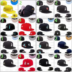 2024 Casquettes de baseball entièrement fermées pour hommes SD Lettre cousue Couleur marron Os New Chicago Angeles Patché 68 couleurs mélangées Chapeaux ajustés de sport All Team Atlanta Navy Feu7-02