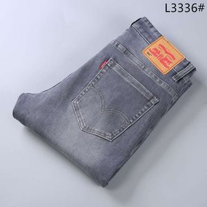 2024 Jeans masculin Pantalon décontracté de luxe Brand High Street Street Straight Mens Blue Jeans lavé Big Hole Biker Pantaler Black Pant 29-40 # 001