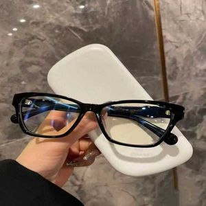 2024 Designer de luxe masculin des lunettes de soleil pour femmes Cadre optique de grandes verres à face unie peuvent être équipés de lentilles de myopie