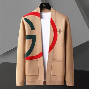 2024 Sweaters para hombres Luxury Spring y Autumn Men's Solid Business Business Sweater Casual Sweater Trendy Diseño Patrón de diseño Bordado Cardigan M-4XL