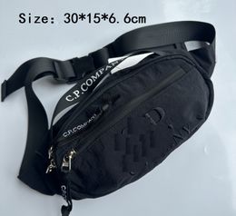 2024 hommes Single d'épaule Single Package multifonction Cross Body Body Body CP sac fourre-tout coffre de coffre broderie Logo Sacs de taille unisexe Emballage