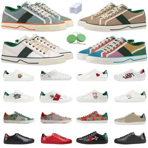 2024 hommes femmes chaussures décontractées sneaker Luxury Low Fashion Flat Ace Tiger Broidered Black White Green Stripes Plateforme Walking Shoe Trainer Sports Sneakers