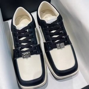 2024 Hommes Femmes Designer Couple Tête Carrée À Lacets Chaussures Polyvalentes Rouleau Décontracté Chaussures De Sport Grande Taille Chaussures Baskets