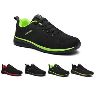 2024 hommes Femmes Chaussures de course Sneakes respirantes Mentides Sport Trainers Gai Color139 Fashion Fashion Confortable Sneakers Taille 36-45