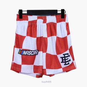 2024 Hommes et femmes Mode Beach Shorts West Coast Designer Ericemanuelsshorts Marque Ee American Rouge Blanc Check Sports Kneelength High Street Loose Casual b Aoxp