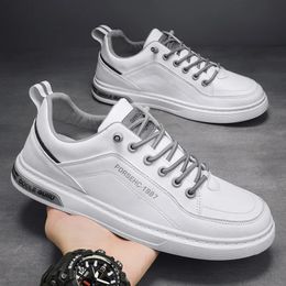 2024 Heren Casual Sneakers Mode Laceup Witte Schoenen Student Comfort Sport Gevulkaniseerd Zapatillas De Hombre 240219