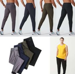 2024 Mens Jogger Lange broek Sport Yoga Outfit Snel droge trekkoord Gymzakken Zittersbroek Schroeven Casual elastische taille Fitness 9915es