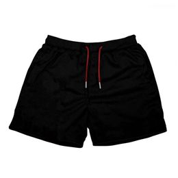 2024 Mesh Breathable Men Shorts Gym Basketball Running Strying Strying Band Print Fashion Summer 240506