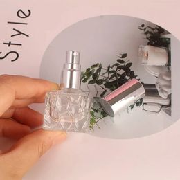 2024 Mini Transparent Glass Perfume Spray Bottle Clear Glass Makeup Sub-Bottling Sample Bottle For Cosmetic Travel Portablefor cosmetic sub-bottling