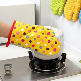 2024 Kitten Magnetron Ovenhandschoen katoen geïsoleerd bakwarmtewarmtesistente handschoenen oven mitts Teryleen niet-slip schattige keukengereedschap 1 van de bakwarmtewarmtewarmtekleding