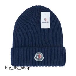 2024 Monclair Cap Diseñador para hombre Sombreros de cubo Nueva moda Mujer Señoras Cálido Invierno Gorro Grande Piel sintética Pom Poms Bobble Hat Al aire libre Y11 156