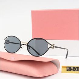 2024 GAJAS MUI Gafas de sol de lujo Gafas de sol de diseño para mujeres Gafas de sol de alta calidad Retro Luxury Small Sun Gafass Nuevos Productos Recetados 588