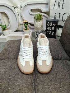 2024 NOUVEAU PRESQUE SCARLET Scarlet Navy Gum Aluminium Arctic Night Shadow Brown Collegiate Green White Grey Casual Shoe Sneakers Gym Shoes With Box