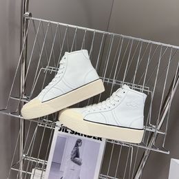 2024 Nouvelle arrivée Femmes Montrer des chaussures Style AS-01 Série Sneaker Chaussures Marque Logo Lettre Éléments Épissage Cuir De Vachette Souple Supérieure Grande Base Chaussures De Sport Pour Femme