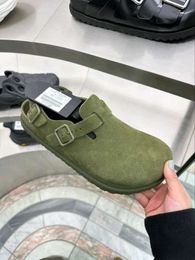 2024 NIEUWE BOSTONS Clogs Slippers Designer Sandalen Clog GLOOT SLIDES MEN Women slippers Buckle Stock Sliders Fur Outdoor Shoe Birkin Stocks Platform schoenen OG
