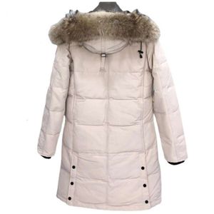 2024 Nueva versión de longitud media de ganso canadiense Puffer Down Chaqueta para mujer Down Parkas Invierno Abrigos gruesos y cálidos para mujer A prueba de viento Streetwear C4958