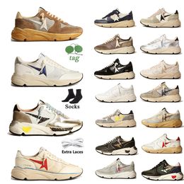 2024 Nouveaux clients de chaussures décontractées Italie Marque Baskets de luxe Dirtys Sequin Blanc Do-old Dirty Designer Baskets avec chaussettes Taille 36-46 Baskets d'extérieur plates