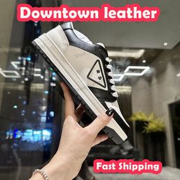 Downtown Leather Sneakers Desginier 2024 Nouvelles chaussures décontractées Men Femmes Sneaker Perfore Pantent Sneakers Low Top Vérine en cuir Vérin Tennis Running Basketball Sneakers