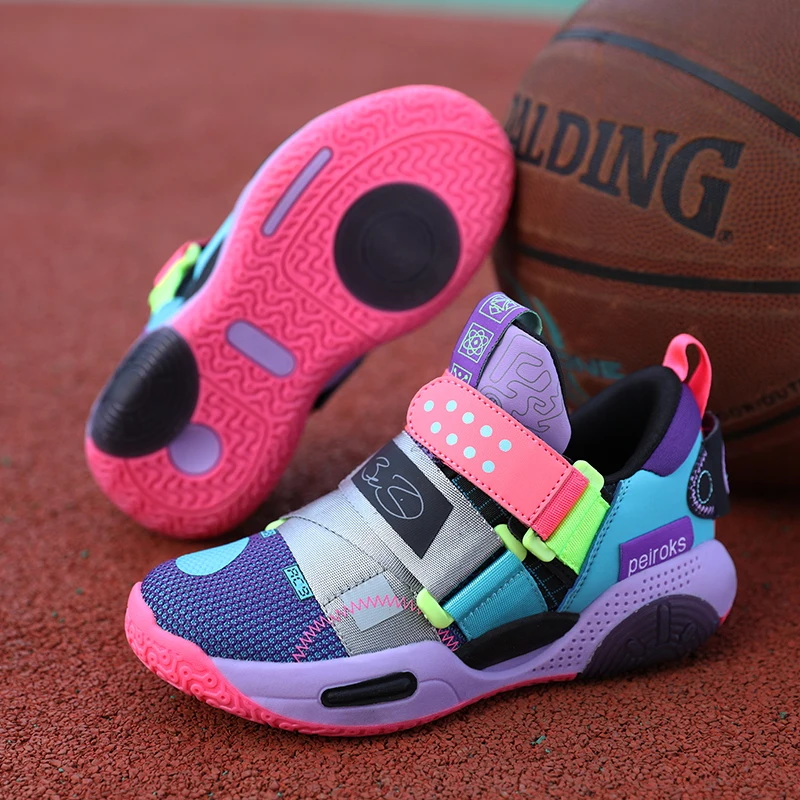2024 Nya barns basketskor för pojkar flickor som inte slipper barn sportskor lätt utomhus sneakers tränare skor