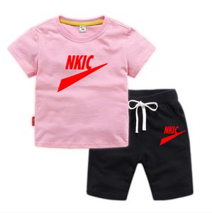 2024 Nieuw kinderpak bedrukt T-shirt met korte mouwen shorts Mode zomer modetrend casual kinderkleding
