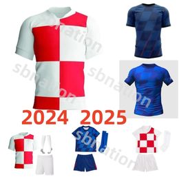 2024 Nueva Croacia MODRIC camisetas de fútbol equipo nacional MANDZUKIC PERISIC KALINIC 24 25 Croacia Camiseta de fútbol local visitante KOVACIC Rakitic Kramaric Hombres Niños Kit uniformes