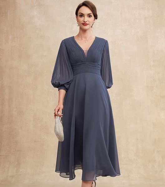 2024 Nouveau design gris mère de la robe de mariée une ligne col en V longueur de thé en mousseline de soie plissée robes de soirée d'invité de mariage pour les femmes, plus la taille