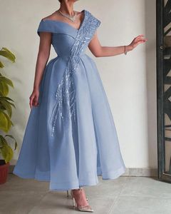 2024 Nouveau design Robes de bal Short Prom Verons en V Perles à paille